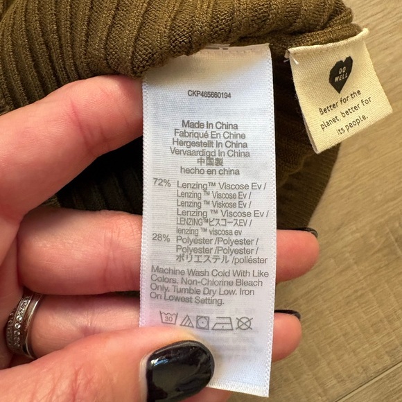 Madewell Sleeveless Ribbed Knit Top in Olive - Picture 4 of 7